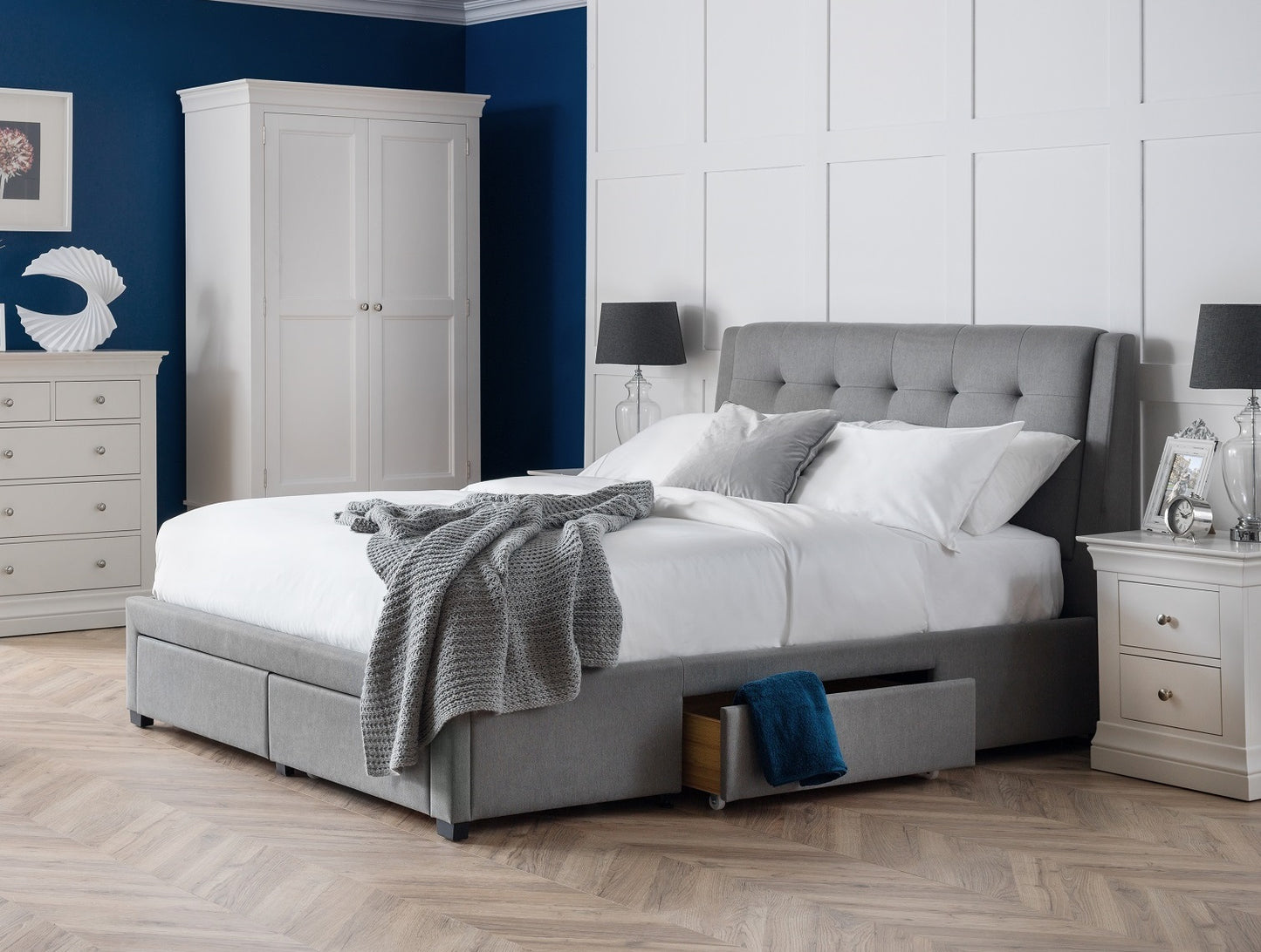 4 Drawer Bed