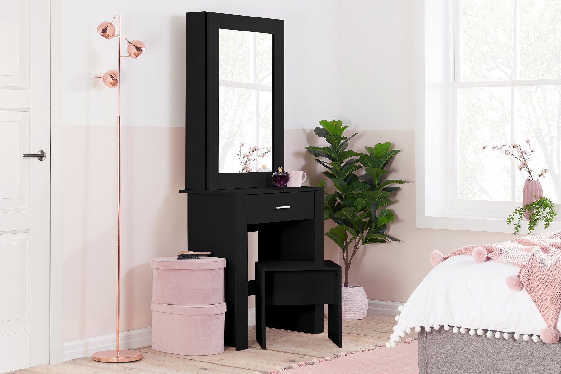 Dressing Table with Mirror