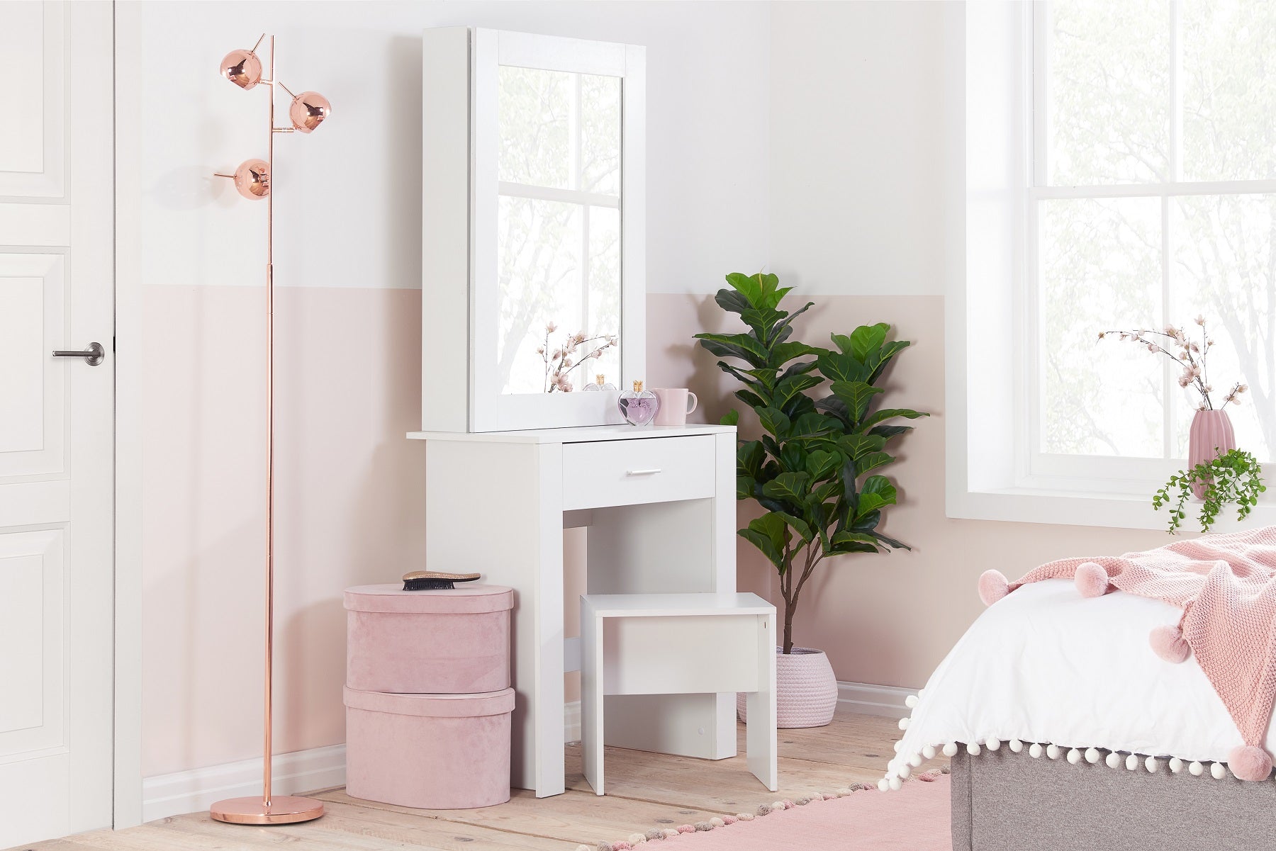 Dressing Table with Mirror